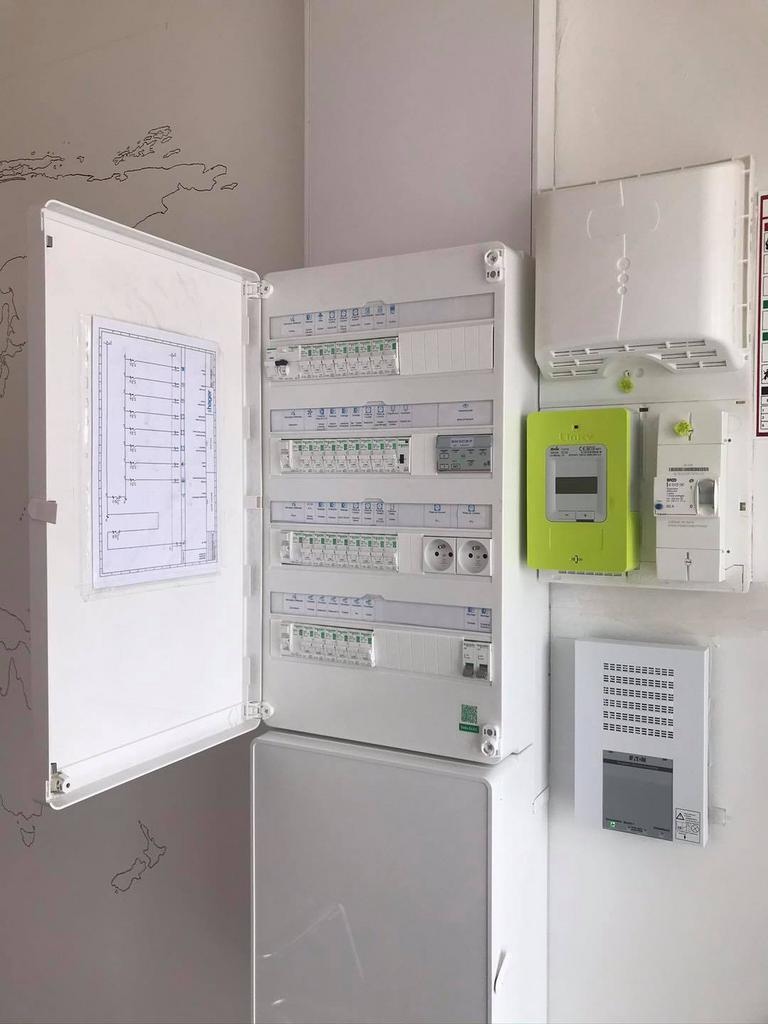 Tableau Électrique De La Pizzeria "Croque Note" À Lurcy-Lévis (03)